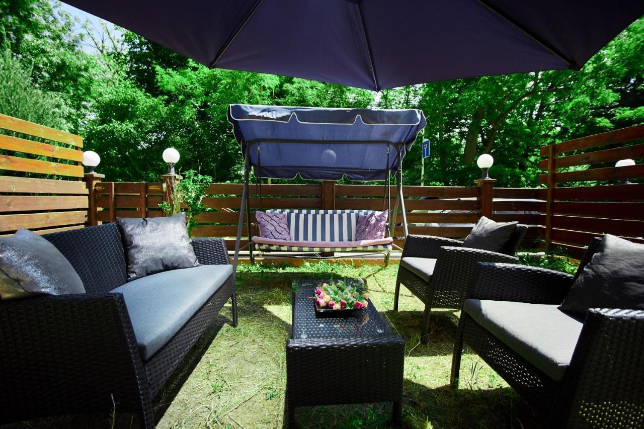 Terrace Garden Seaside Apartments Odesa Exterior photo